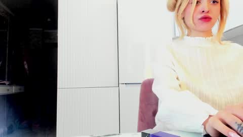 palmer_haze online show from 11, 1, 2025