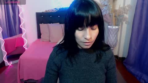 palmerfox_tay online show from 4, 2, 2025