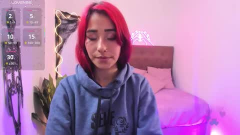 palmerfox_tay online show from 6, 11, 2025