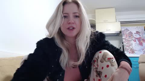 Snapshot of pam_fans chatting on 28, 12, 2024 BABE online show from 28, 12, 2024