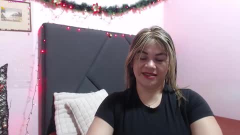 pamela_echeverria online show from 3, 12, 2025