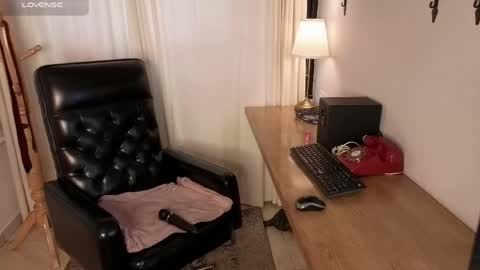 pamela_johnsonn online show from 27, 4, 2026