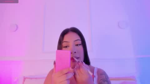 Snapshot of pamela_vega chatting on 4, 11, 2025 Manuela online show from 4, 11, 2025