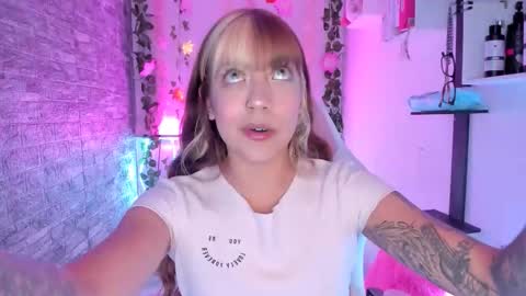 Snapshot of pamelajhonsom chatting on 14, 9, 2025 pamelajhonsom online show from 14, 9, 2025