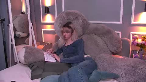 Pamelamy online show from 20, 2, 2025