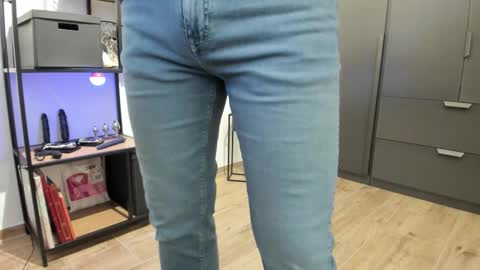 pampersandspanking online show from 11, 3, 2026