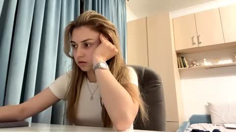 Lia online show from 23, 7, 2026
