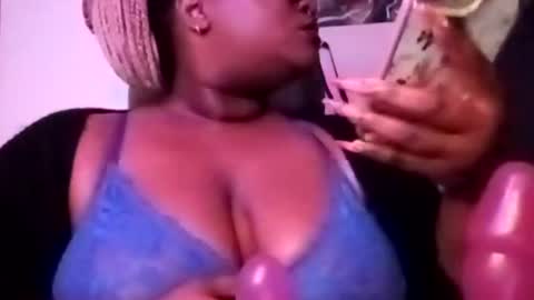 Snapshot of pandamami chatting on 12, 2, 2025 pandamami online show from 12, 2, 2025