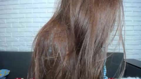 Lolo online show from 1, 3, 2025