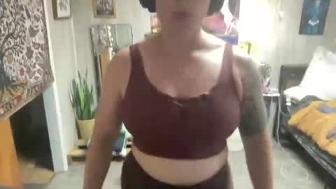 Snapshot of pantiesofthefae chatting on 8, 6, 2026 Pantiesofthefae online show from 8, 6, 2026