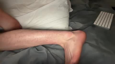 PantsLessTraveler online show from 24, 4, 2026