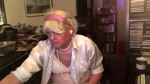 Snapshot of pantyvloletlace chatting on 15, 11, 2025 Pantyvioletlace online show from 15, 11, 2025