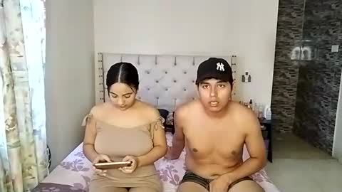 Paola 23 and Andres 25 online show from 12, 6, 2026