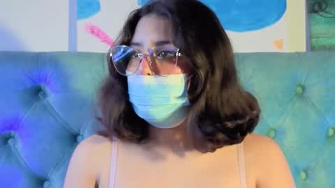 Paola Lyon online show from 4, 2, 2026