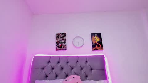 paola online show from 7, 12, 2024