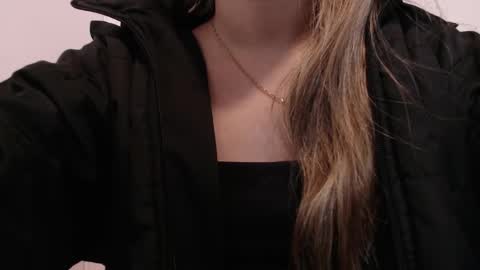 Paola online show from 9, 6, 2026