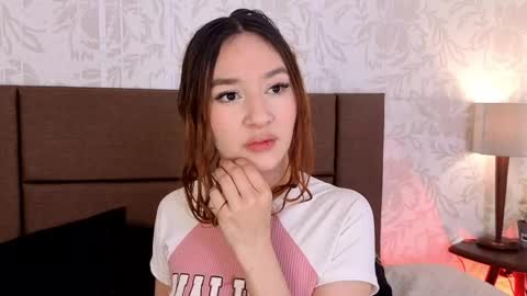 paolagh_ online show from 21, 4, 2026