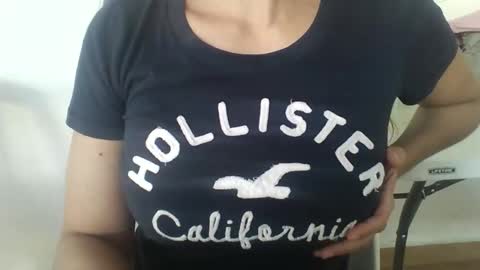 paolamz10 online show from 11, 2, 2026