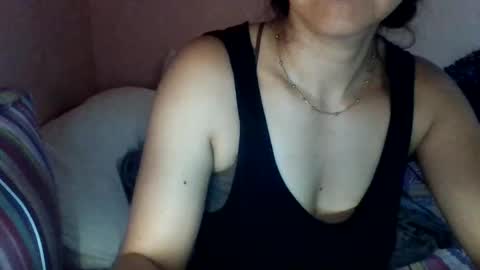 paolamz10 online show from 10, 6, 2026