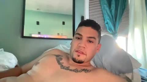Snapshot of papiinyc21 chatting on 6, 10, 2025 PapiiNyc21 online show from 6, 10, 2025