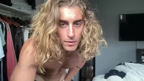 Snapshot of papitarzan03 chatting on 21, 5, 2026 papitarzan03 online show from 21, 5, 2026
