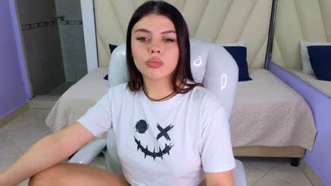 Snapshot of paradise_doll_s chatting on 22, 12, 2024 Amy and my doll online show from 22, 12, 2024