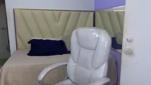 Snapshot of paradise_doll_s chatting on 31, 12, 2024 Amy and my doll online show from 31, 12, 2024