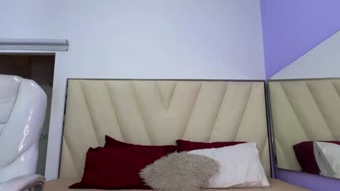 Snapshot of paradise_doll_s chatting on 15, 1, 2025 Amy and my doll online show from 15, 1, 2025