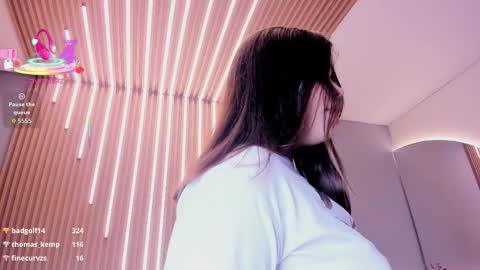 Snapshot of paradise_doll_s chatting on 16, 10, 2025 Amy and my doll online show from 16, 10, 2025