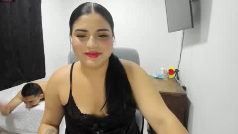 pareja_curiosa19 online show from 13, 2, 2026