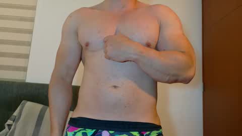 Snapshot of paris_mark chatting on 23, 2, 2025 Mark Paris online show from 23, 2, 2025