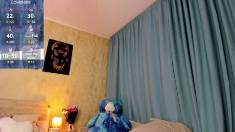 Paris online show from 4, 1, 2025