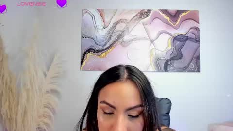 Snapshot of parisangel_ chatting on 25, 6, 2026 Paris online show from 25, 6, 2026