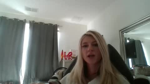 parisbaby2000 online show from 27, 2, 2026