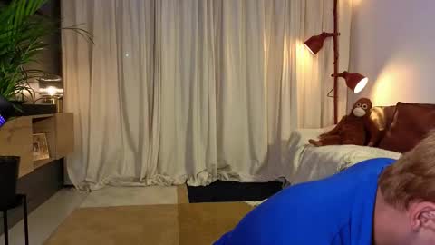 Snapshot of parisstone2 chatting on 8, 10, 2025 connie online show from 8, 10, 2025