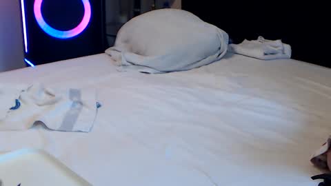 Sexy Prinsesje Celina and my Boyfriend Fred  Follow Passiekoppel on TwitterREAD BIO online show from 7, 3, 2025