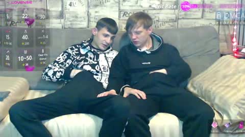 Snapshot of passionate_bonds chatting on 4, 5, 2026 Max tall dark-haired guy with tattoos and Phil blond-haired online show from 4, 5, 2026