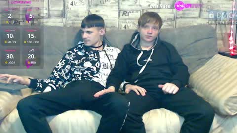Snapshot of passionate_bonds chatting on 12, 5, 2026 Max tall dark-haired guy with tattoos and Phil blond-haired online show from 12, 5, 2026
