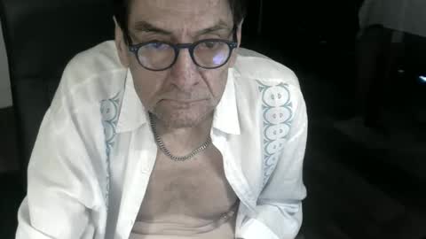 Snapshot of pastelito76 chatting on 15, 4, 2026 Bob online show from 15, 4, 2026