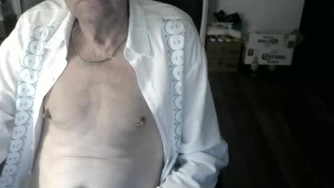 Snapshot of pastelito76 chatting on 16, 4, 2026 Bob online show from 16, 4, 2026