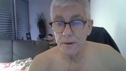 Snapshot of patrick5275 chatting on 11, 6, 2026 patrick5275 online show from 11, 6, 2026