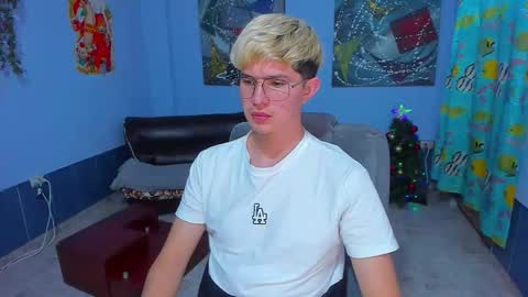 .... online show from 3, 12, 2025