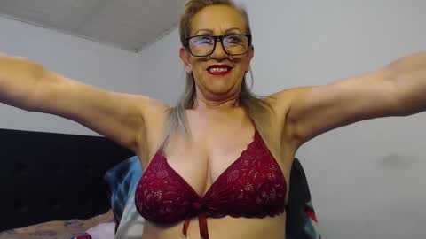 Snapshot of patty_sexy69 chatting on 21, 10, 2025 Patty online show from 21, 10, 2025