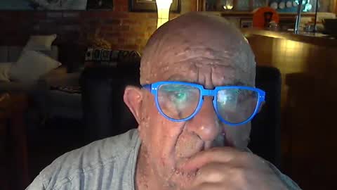 Snapshot of patvac chatting on 4, 2, 2025 patvac online show from 4, 2, 2025