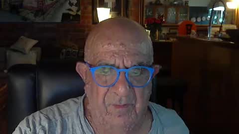 Snapshot of patvac chatting on 5, 3, 2025 patvac online show from 5, 3, 2025