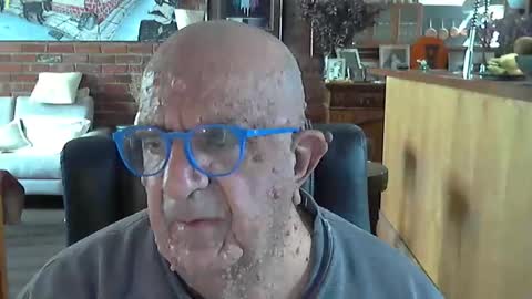 Snapshot of patvac chatting on 19, 9, 2025 patvac online show from 19, 9, 2025