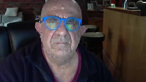 Snapshot of patvac chatting on 24, 9, 2025 patvac online show from 24, 9, 2025