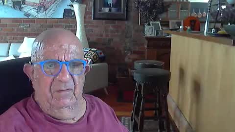 Snapshot of patvac chatting on 22, 10, 2025 patvac online show from 22, 10, 2025