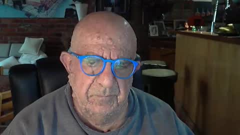 Snapshot of patvac chatting on 23, 10, 2025 patvac online show from 23, 10, 2025