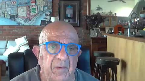 Snapshot of patvac chatting on 5, 11, 2025 patvac online show from 5, 11, 2025